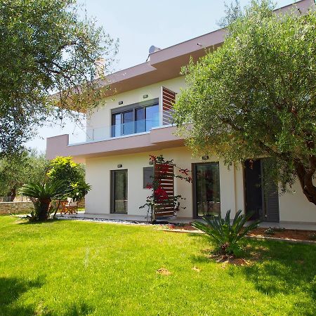 Lena Mare Aparthotel Chrani Exterior photo
